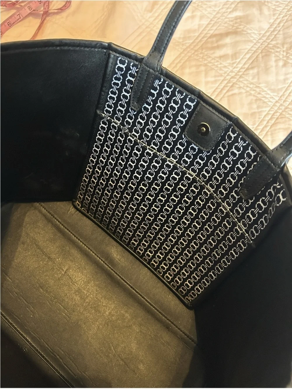 EUC Tory Burch Gemini link tote